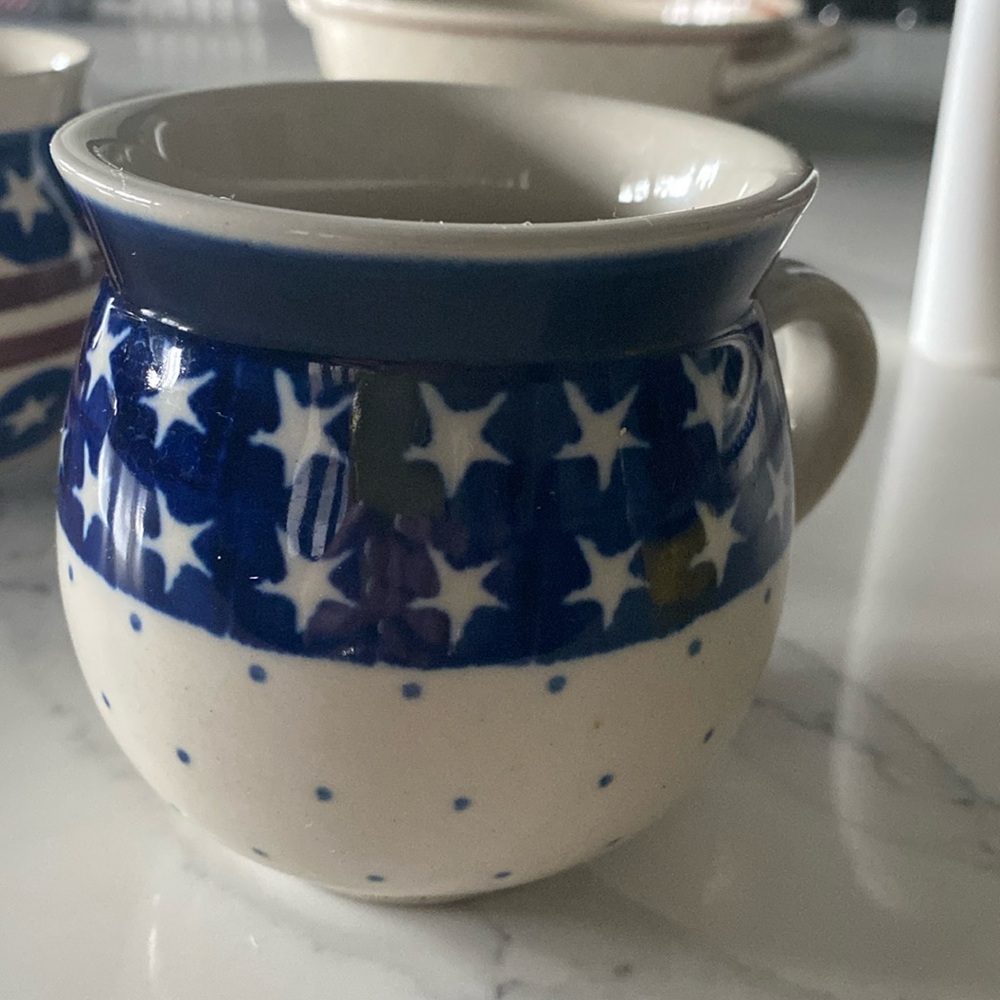 Polish pottery mug
